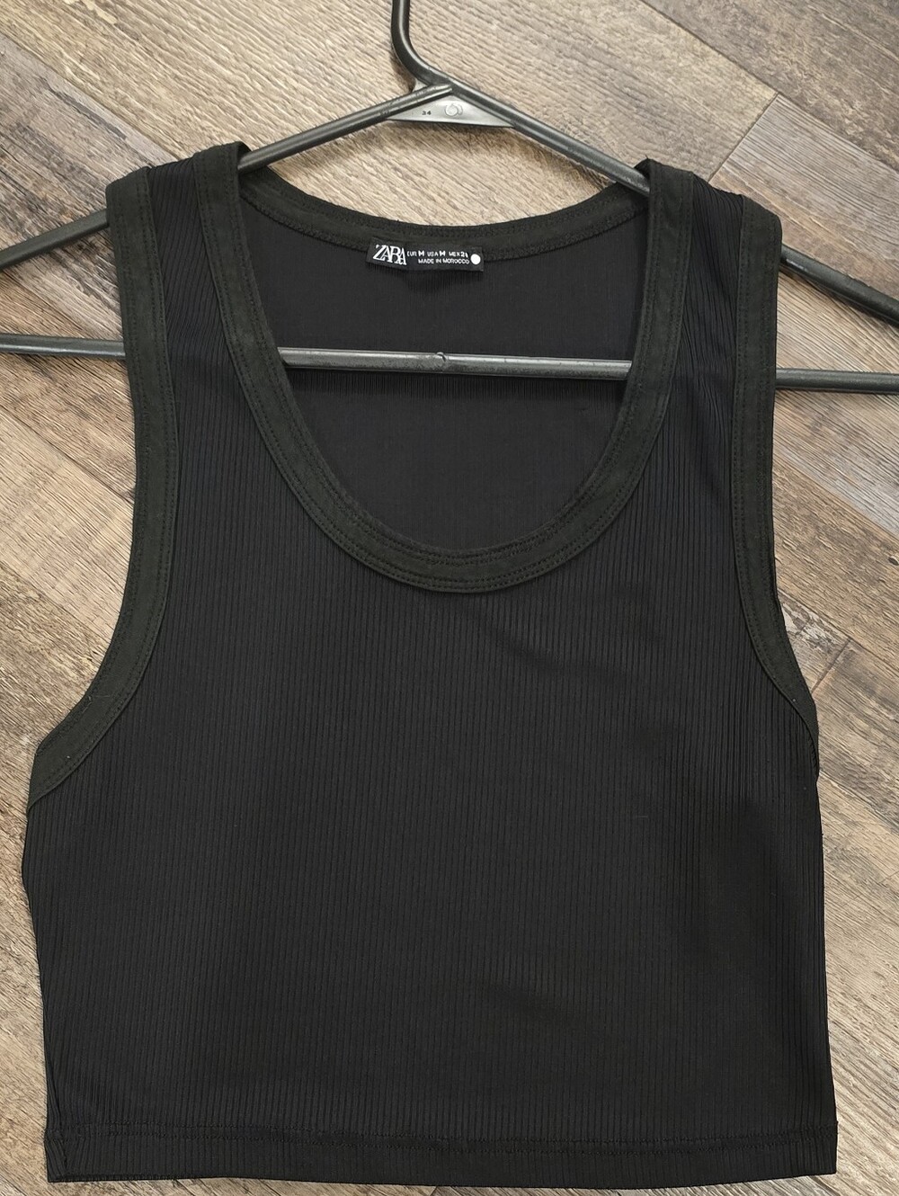Zara Black Ribbed Cropped Tank Size M